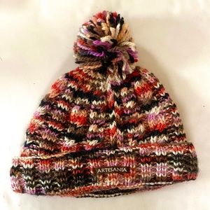 Colorful ARTESANIA pompom insulated pink hat knit